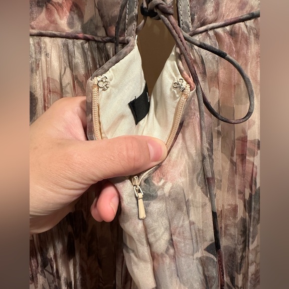 BNWOT- LuLu’s strapless dress size- 6 - Picture 4 of 12